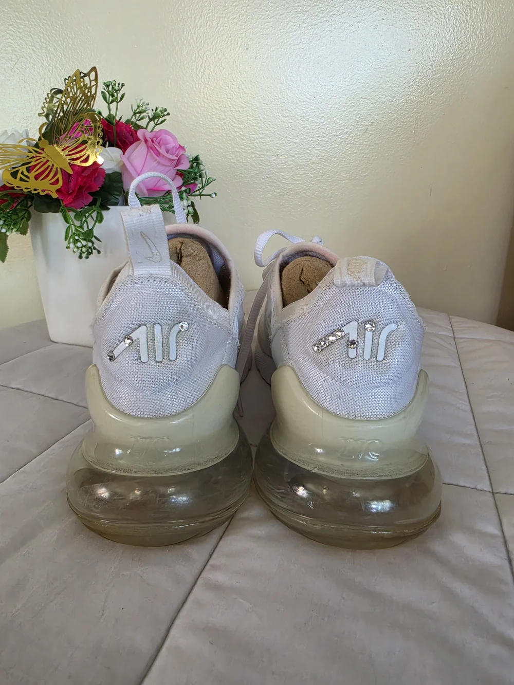Nike Air Max 270 White Athletic Sneakers 6Y